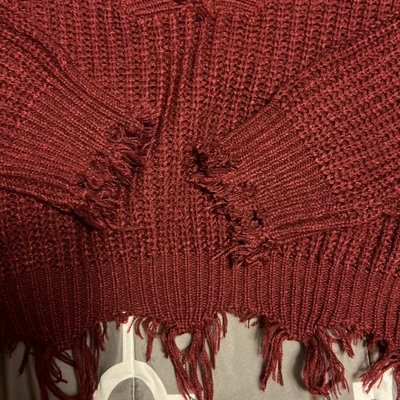 Maroon Cropped Zaful V Neck Sweater - Picture 2 of 4